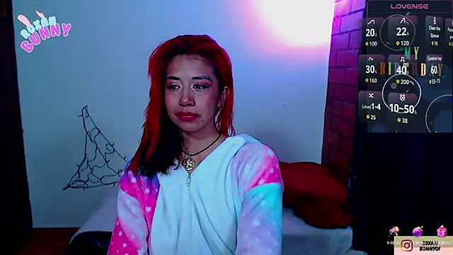 Snapshot of Roxanbunny1 chatting on October 2, 2025, 8:21 am Roxanbunny1 online show from October 2, 2025, 8:21 am