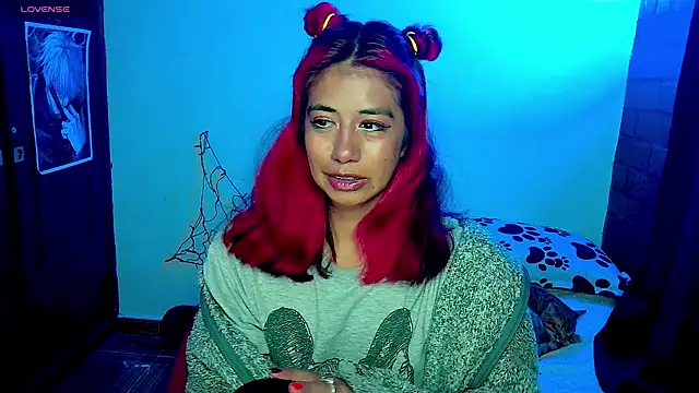 Snapshot of Roxanbunny1 chatting on October 22, 2025, 2:45 am Roxanbunny1 online show from October 22, 2025, 2:45 am