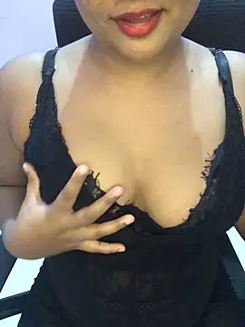 Rose Olivia online show from May 18, 2026, 4:02 pm