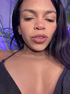 Snapshot of Charly_ chatting on February 26, 2025, 10:20 pm Charly  online show from February 26, 2025, 10:20 pm