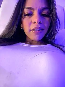 Snapshot of Charly_ chatting on October 7, 2025, 4:53 am Charly  online show from October 7, 2025, 4:53 am