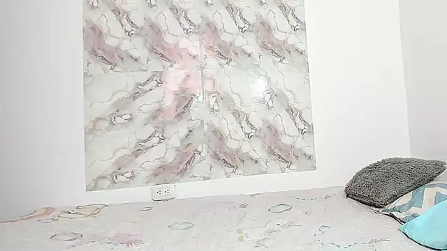 sexycouple33mm online show from February 5, 2026, 1:16 pm