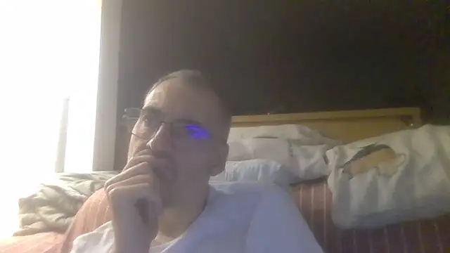 Snapshot of ptitcanard60600 chatting on September 21, 2025, 8:43 pm ptitcanard60600 online show from September 21, 2025, 8:43 pm