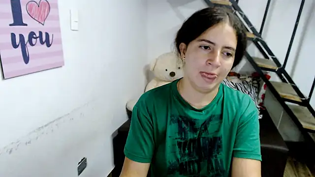samantha baby  online show from December 22, 2024, 8:47 pm