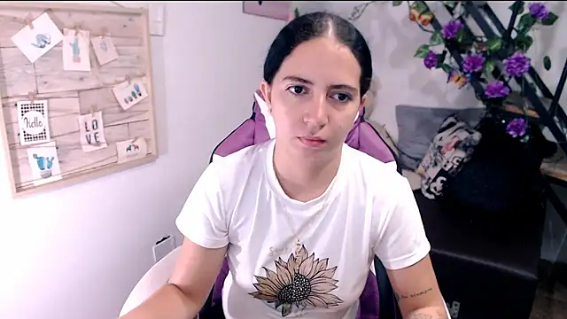 samantha baby  online show from May 2, 2026, 4:12 pm