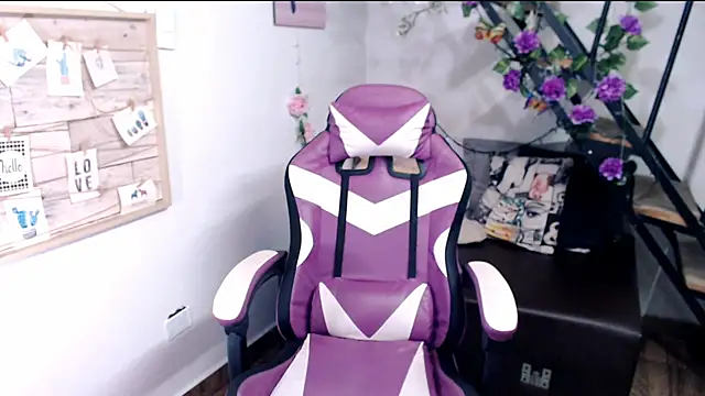 Snapshot of samantha_baby_ chatting on July 22, 2026, 5:49 pm samantha baby online show from July 22, 2026, 5:49 pm