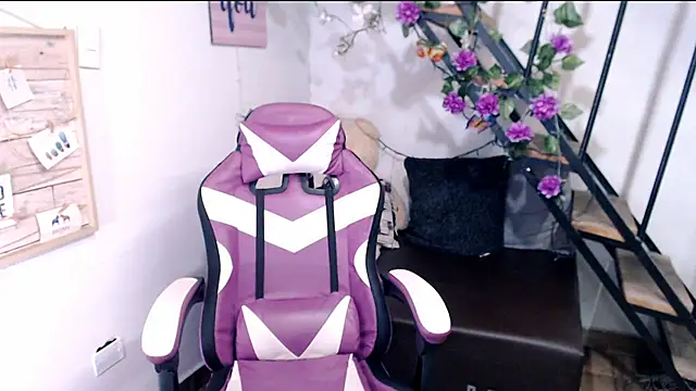 Snapshot of samantha_baby_ chatting on August 2, 2026, 11:25 pm samantha baby online show from August 2, 2026, 11:25 pm