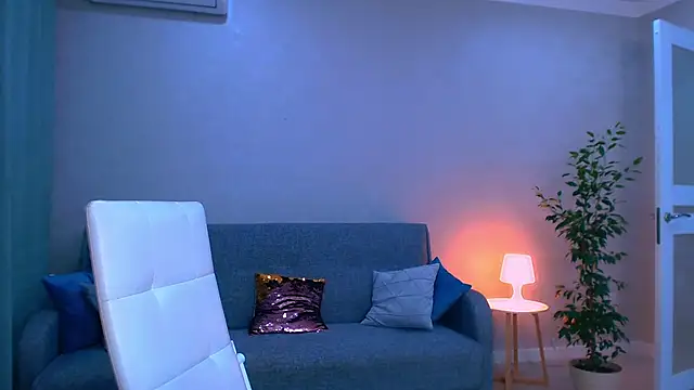 Snapshot of LesleySweet chatting on April 23, 2026, 6:32 pm LesleySweet online show from April 23, 2026, 6:32 pm