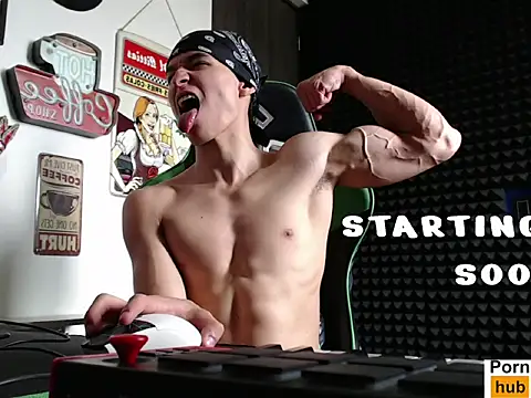 Curly Angel24 online show from April 8, 2026, 5:02 pm