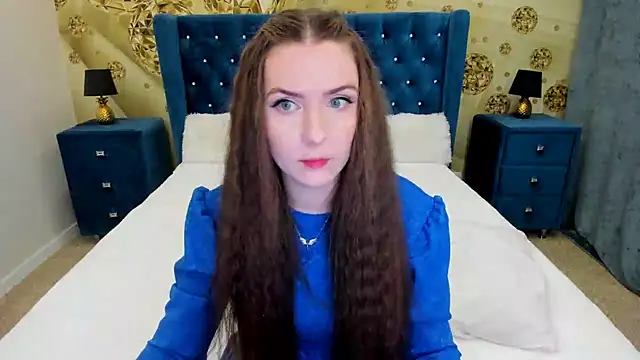 Katrina Minchels online show from October 5, 2025, 6:12 am