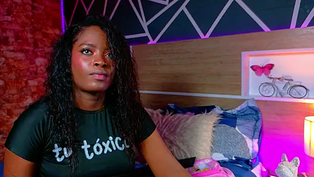 Snapshot of KAROL-SCOTT chatting on October 16, 2025, 8:21 pm KAROL-SCOTT online show from October 16, 2025, 8:21 pm