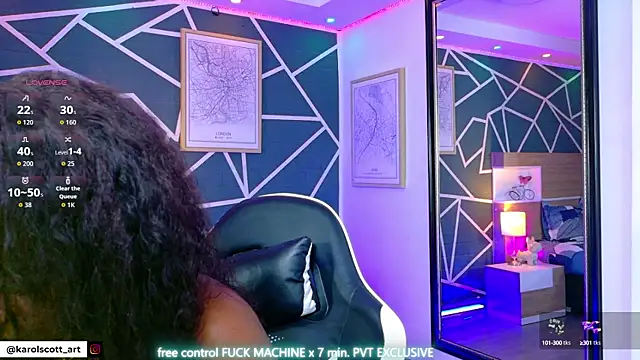 Snapshot of KAROL-SCOTT chatting on October 23, 2025, 8:29 pm KAROL-SCOTT online show from October 23, 2025, 8:29 pm