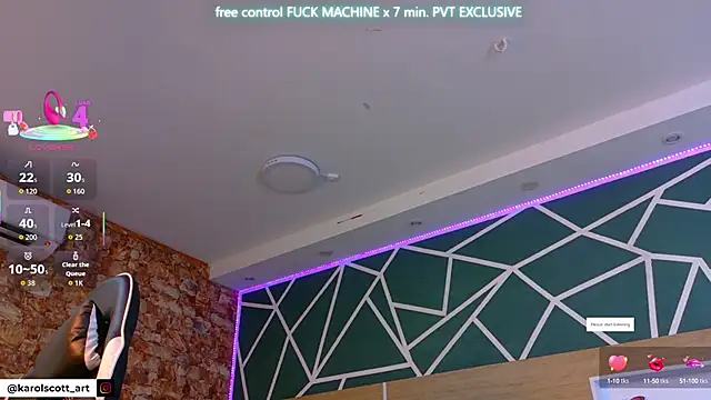 Snapshot of KAROL-SCOTT chatting on October 30, 2025, 7:58 pm KAROL-SCOTT online show from October 30, 2025, 7:58 pm