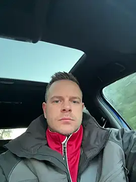 Snapshot of Danii0790 chatting on November 8, 2025, 6:35 am Danii0790 online show from November 8, 2025, 6:35 am