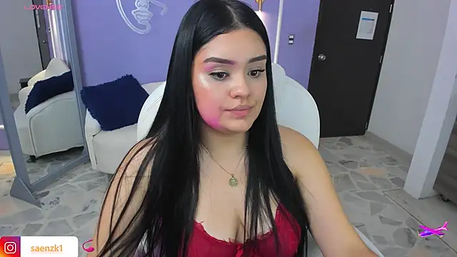martinasaez online show from March 21, 2025, 11:34 pm