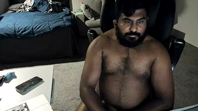 Snapshot of BearBro234 chatting on October 30, 2025, 7:43 am BearBro234 online show from October 30, 2025, 7:43 am