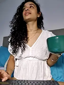 angela  98 online show from July 7, 2026, 1:04 pm