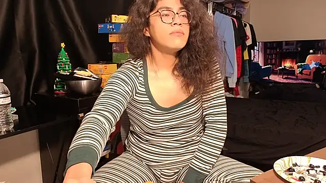 ShinyCherub online show from January 10, 2025, 11:11 am