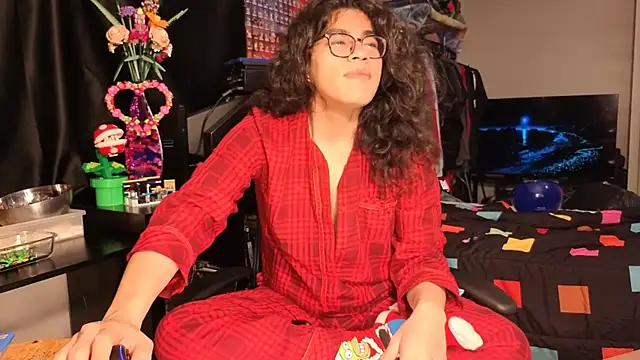 ShinyCherub online show from February 3, 2025, 7:29 am