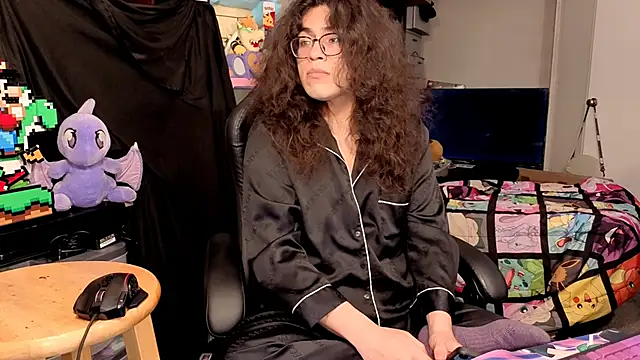 ShinyCherub online show from December 18, 2025, 1:55 am