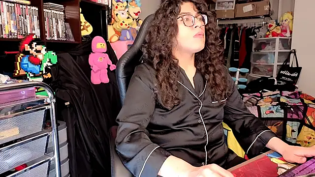 ShinyCherub online show from June 20, 2026, 5:43 am