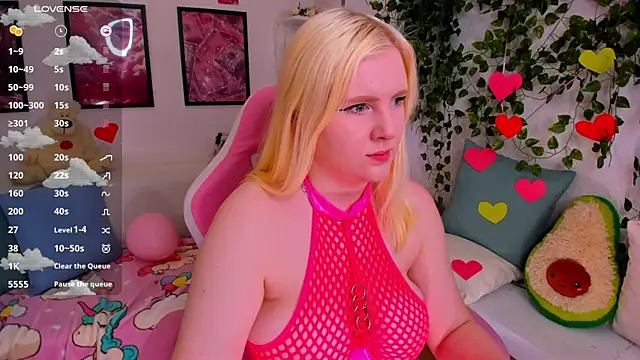 art lovee online show from March 8, 2026, 2:04 am