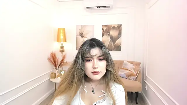 AnneTLi online show from June 21, 2026, 3:20 am