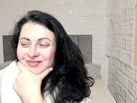 Snapshot of Lillian2 chatting on February 16, 2025, 2:21 pm Lillian2 online show from February 16, 2025, 2:21 pm