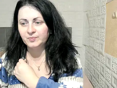 Snapshot of Lillian2 chatting on March 10, 2025, 12:04 pm Lillian2 online show from March 10, 2025, 12:04 pm