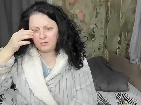 Lillian2 online show from February 13, 2026, 3:08 pm