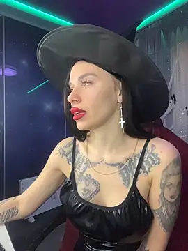 Snapshot of Queen_of_pain chatting on October 30, 2025, 6:59 am Queen of pain online show from October 30, 2025, 6:59 am