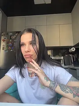 Queen of pain online show from March 15, 2026, 6:41 am