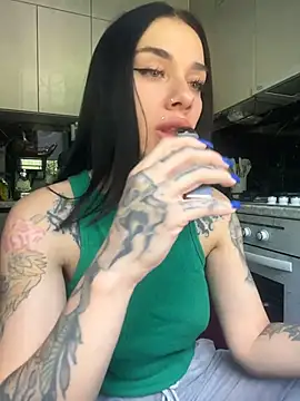 Snapshot of Queen_of_pain chatting on July 19, 2026, 6:28 am Queen of pain online show from July 19, 2026, 6:28 am