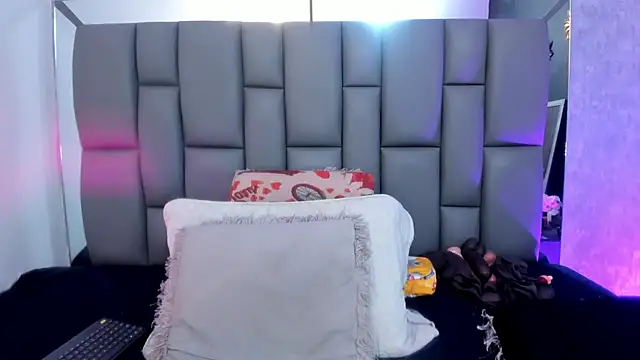  MiaBrown  online show from January 14, 2025, 12:03 pm