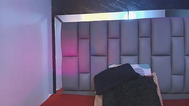  MiaBrown  online show from November 22, 2025, 12:04 pm