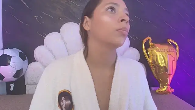  MiaBrown  online show from June 26, 2026, 12:09 pm