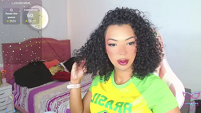 Tanedra collings online show from June 27, 2026, 2:27 am