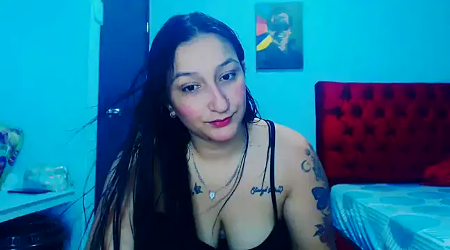 Snapshot of liz_dirty chatting on December 21, 2024, 11:02 pm liz dirty online show from December 21, 2024, 11:02 pm