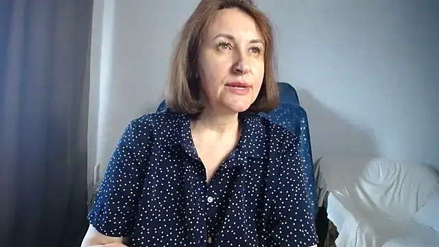 DonnaMagdalena online show from May 9, 2026, 1:05 pm