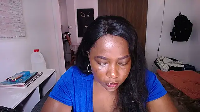 yselahot online show from May 11, 2026, 4:15 pm