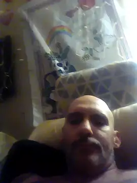 ClydeCan409 online show from April 24, 2026, 11:40 pm