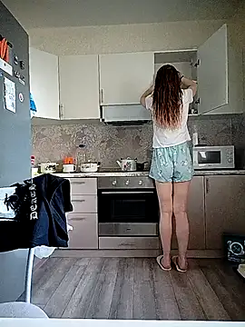  Sweet Love  online show from September 30, 2025, 1:05 pm