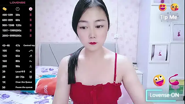 Snapshot of Elvira_baby chatting on October 24, 2025, 2:41 am Elvira baby online show from October 24, 2025, 2:41 am