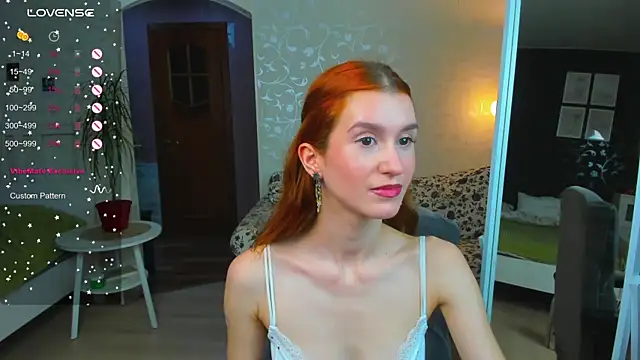 Snapshot of Sally_Biscuit chatting on October 8, 2025, 12:25 pm Sally Biscuit online show from October 8, 2025, 12:25 pm