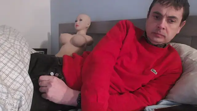 freddy0222222 online show from December 18, 2024, 1:02 pm