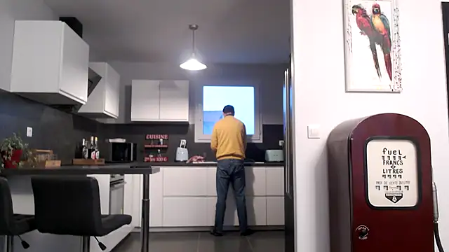 Snapshot of freddy0222222 chatting on September 24, 2025, 5:55 am freddy0222222 online show from September 24, 2025, 5:55 am