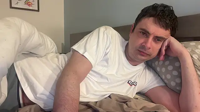 Snapshot of freddy0222222 chatting on March 10, 2026, 12:04 am freddy0222222 online show from March 10, 2026, 12:04 am