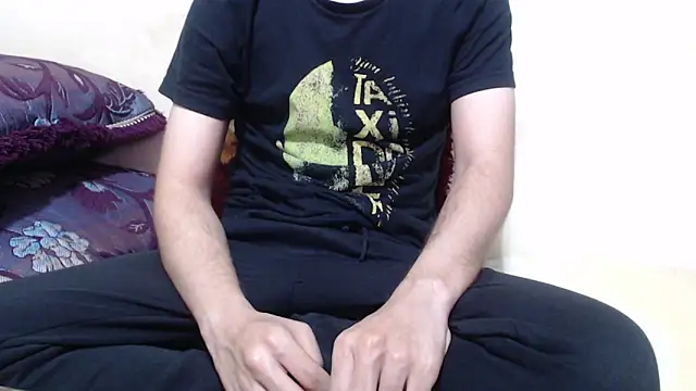 Alexdelarge323 online show from June 10, 2026, 4:28 pm