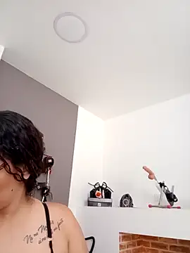 Snapshot of MariaGaitan chatting on October 1, 2025, 7:09 pm MariaGaitan online show from October 1, 2025, 7:09 pm