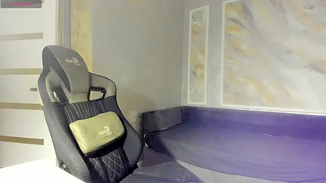 eva rose7 online show from August 4, 2026, 7:49 pm